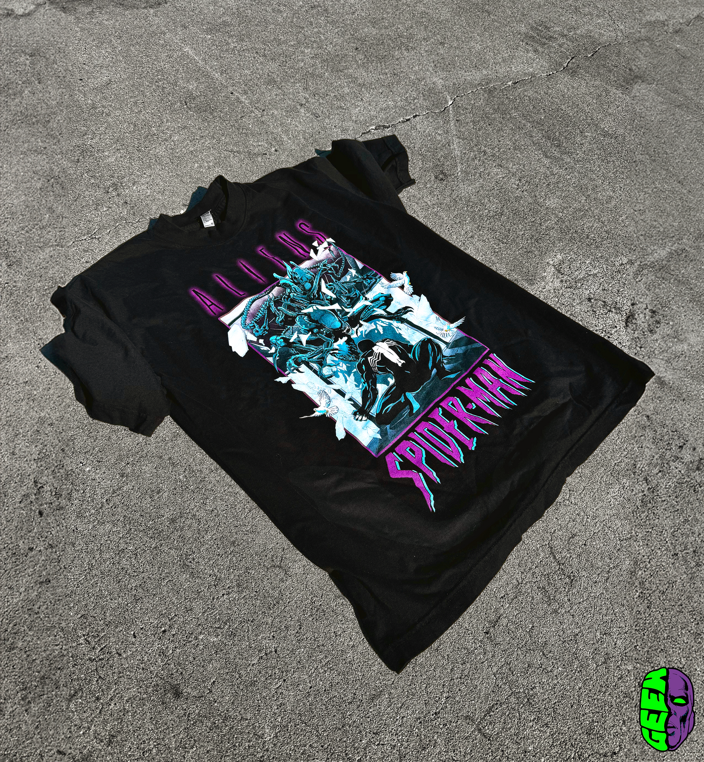 ALIENS VS SPIDER-MAN T-SHIRT