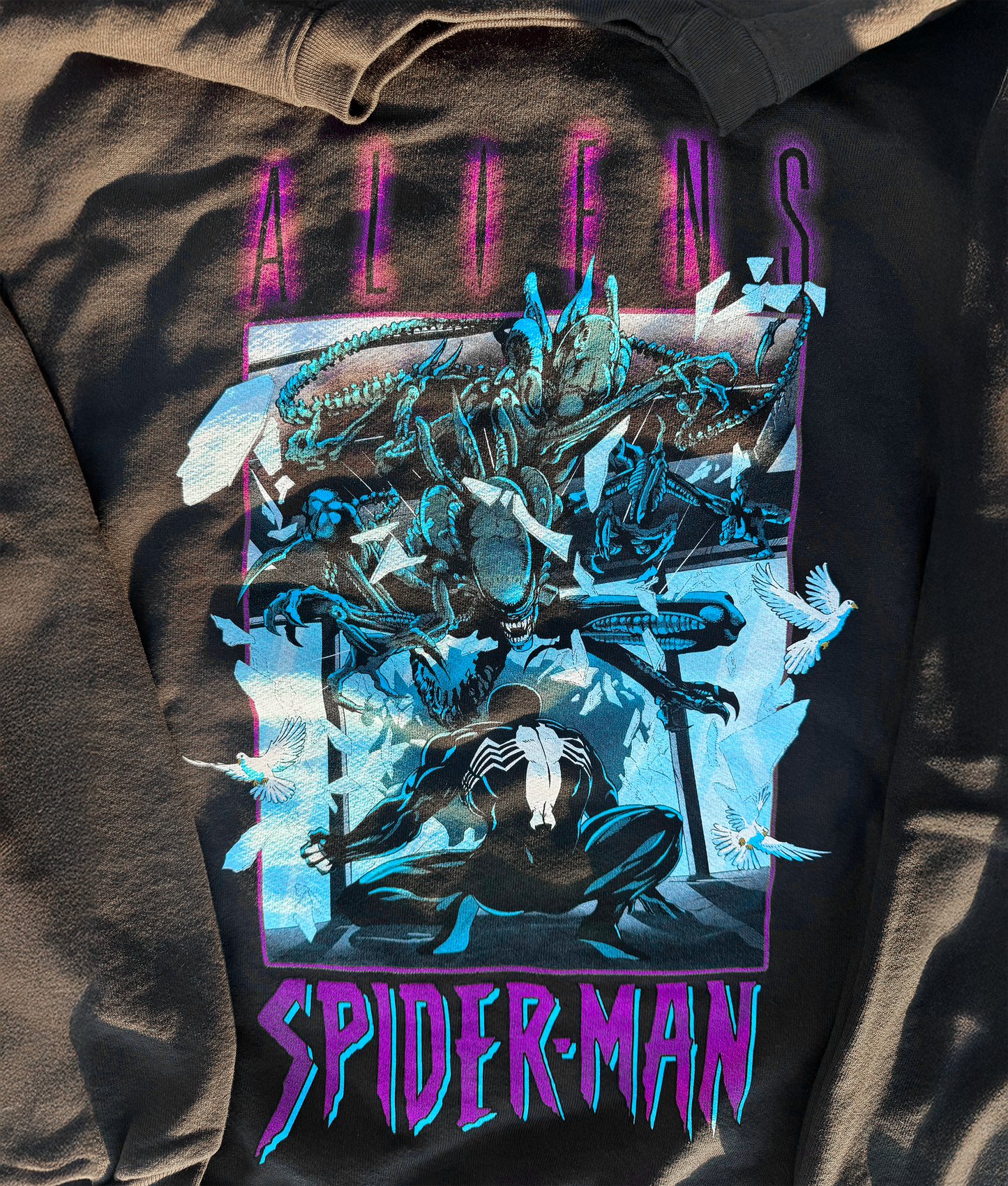 ALIENS VS SPIDER-MAN T-SHIRT